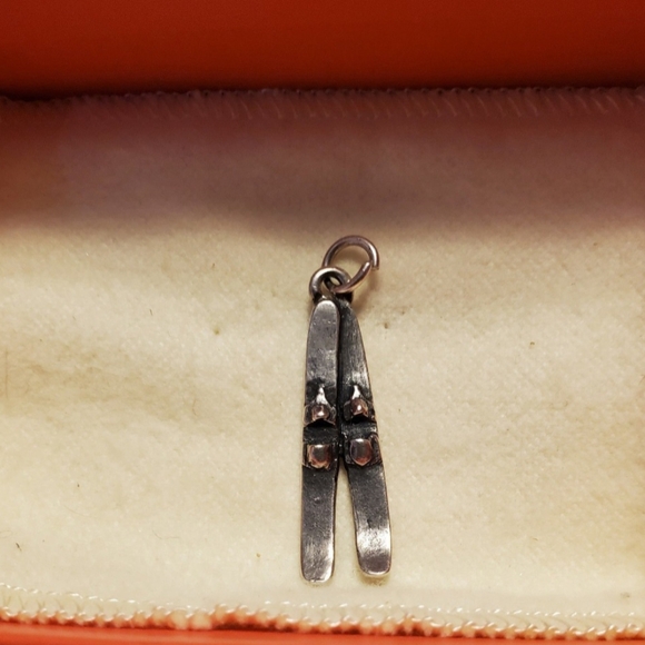 James Avery Retired Water Skiis Charm - Picture 4 of 9